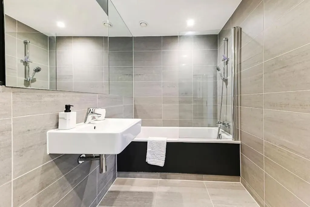 Luxury Apartment Lewisham - Zone 2 London 0*,